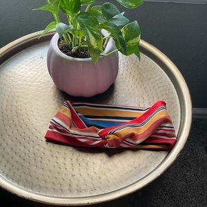 Striped stretchy headband